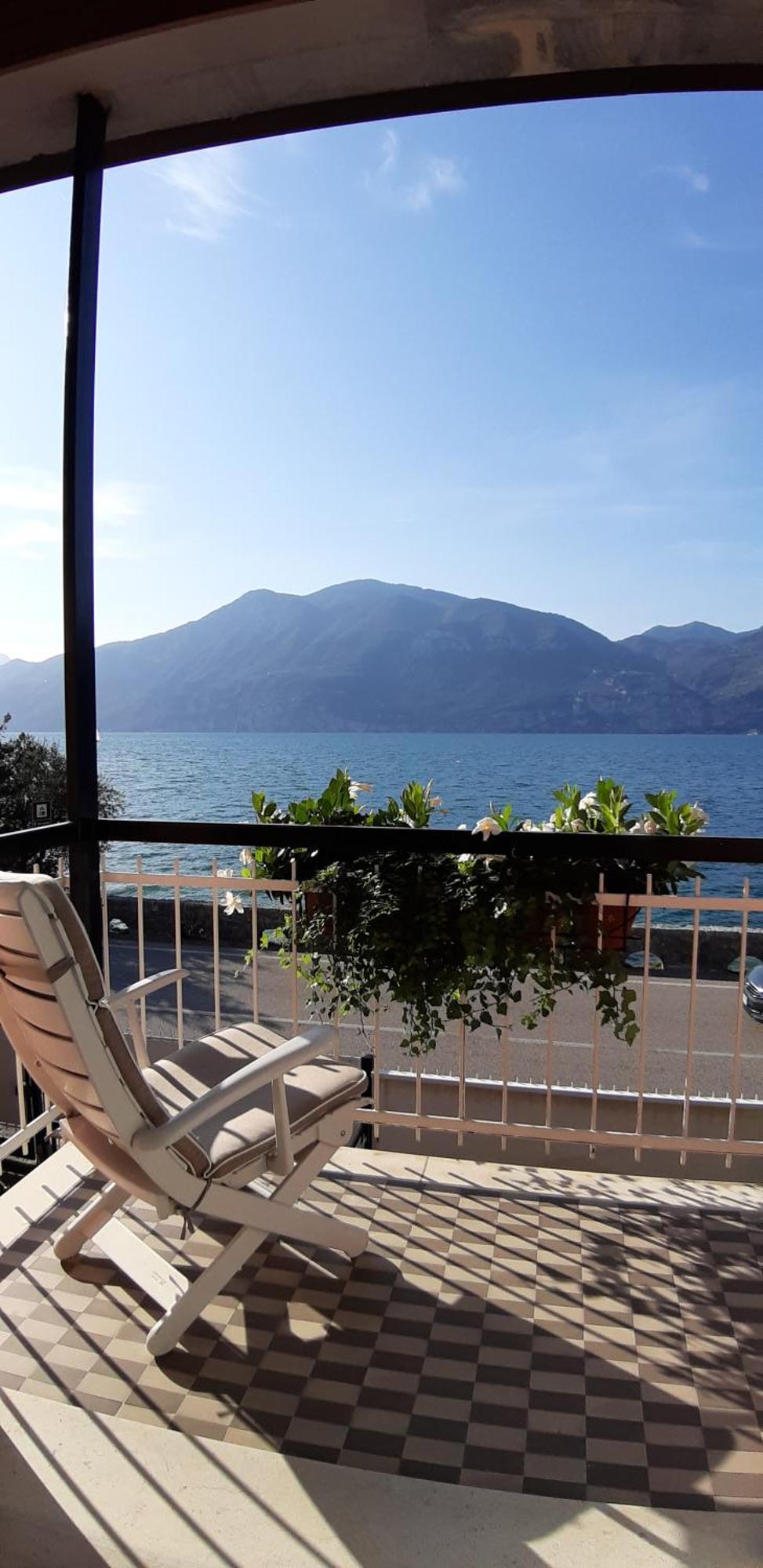 Villa Sul Lago Con Pontile Privato A Brenzone Sul Garda - Unique And Exclusive Экстерьер фото