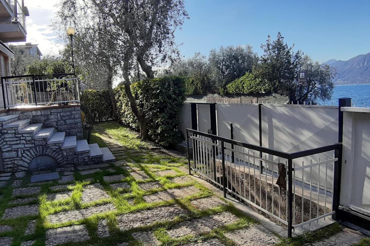 Villa Sul Lago Con Pontile Privato A Brenzone Sul Garda - Unique And Exclusive Экстерьер фото