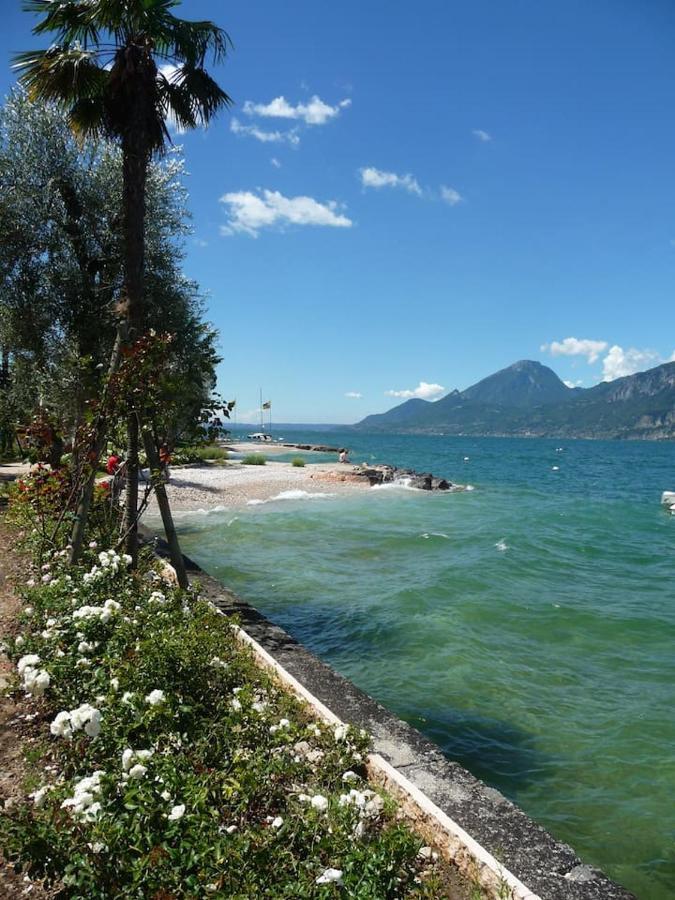 Villa Sul Lago Con Pontile Privato A Brenzone Sul Garda - Unique And Exclusive Экстерьер фото