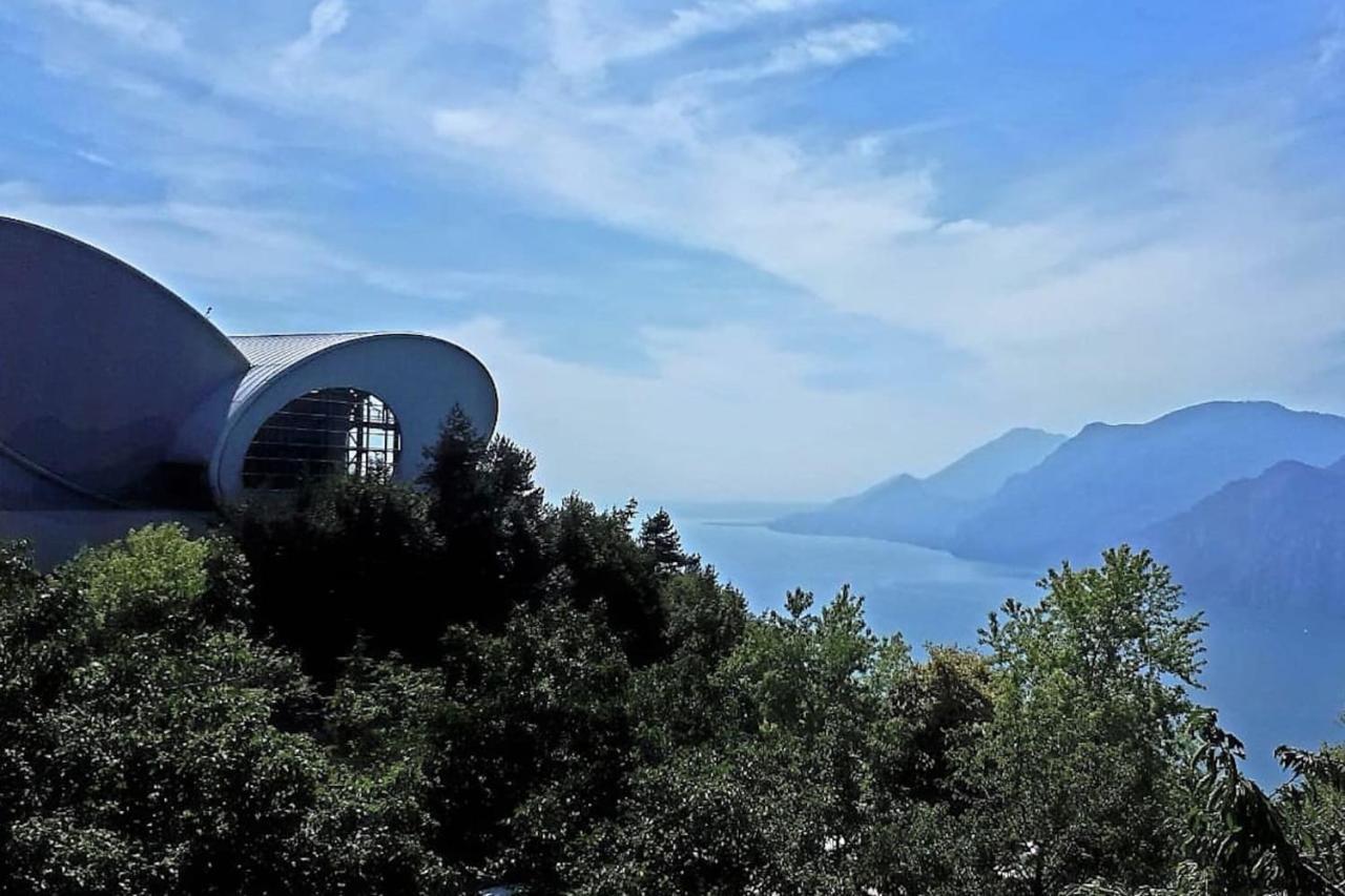 Villa Sul Lago Con Pontile Privato A Brenzone Sul Garda - Unique And Exclusive Экстерьер фото