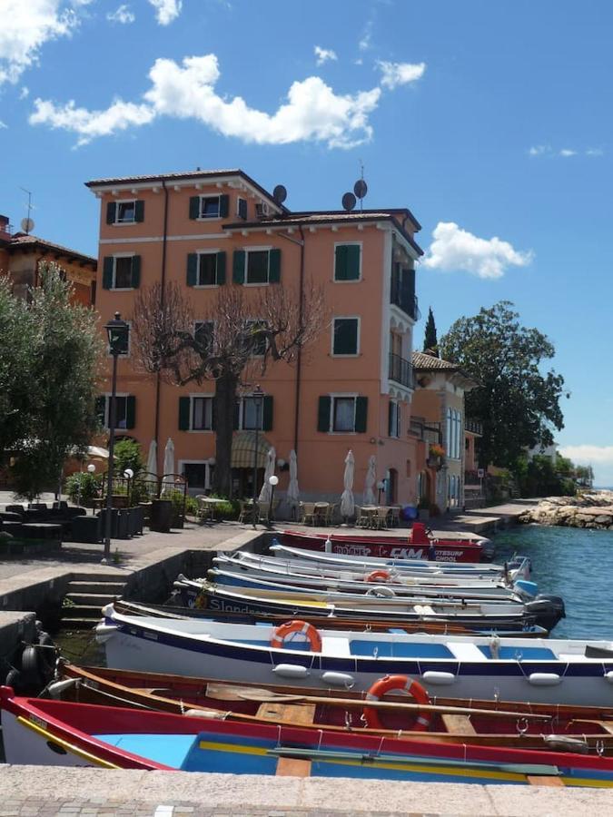 Villa Sul Lago Con Pontile Privato A Brenzone Sul Garda - Unique And Exclusive Экстерьер фото
