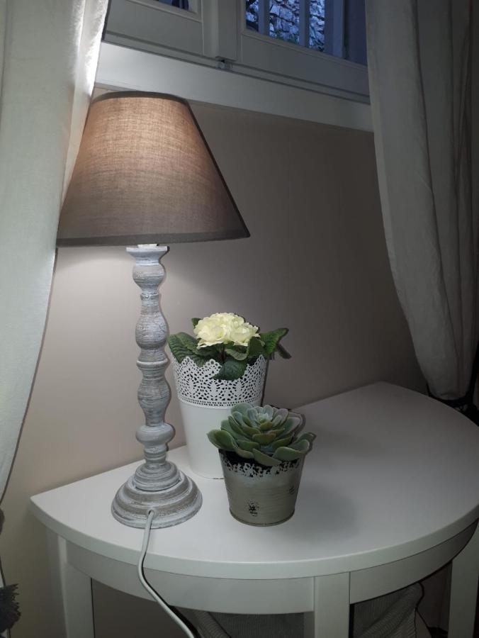 Villa Sul Lago Con Pontile Privato A Brenzone Sul Garda - Unique And Exclusive Экстерьер фото