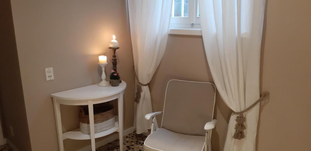 Villa Sul Lago Con Pontile Privato A Brenzone Sul Garda - Unique And Exclusive Экстерьер фото