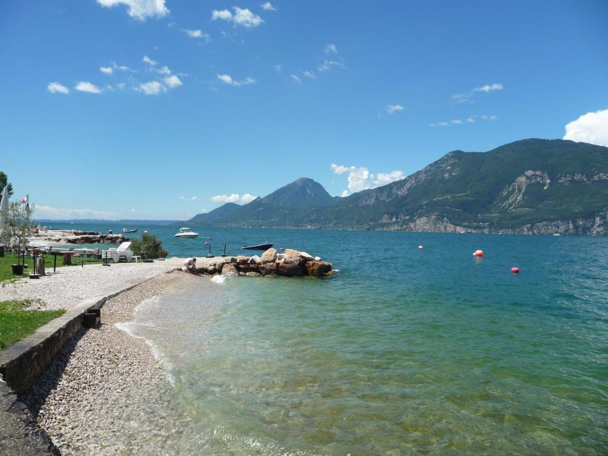 Villa Sul Lago Con Pontile Privato A Brenzone Sul Garda - Unique And Exclusive Экстерьер фото